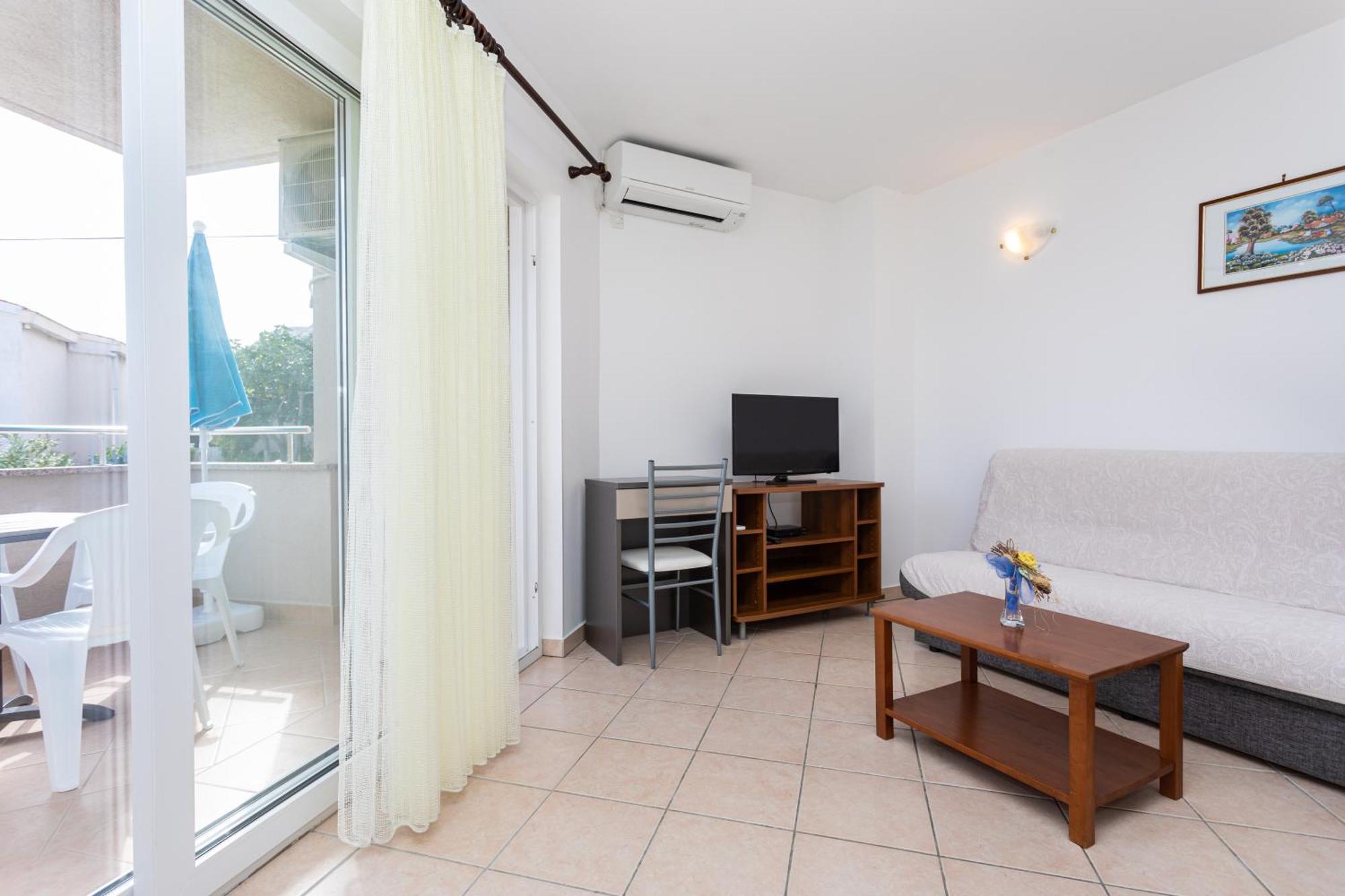 Apartments Crnekovic I Zarok Baška Exterior foto