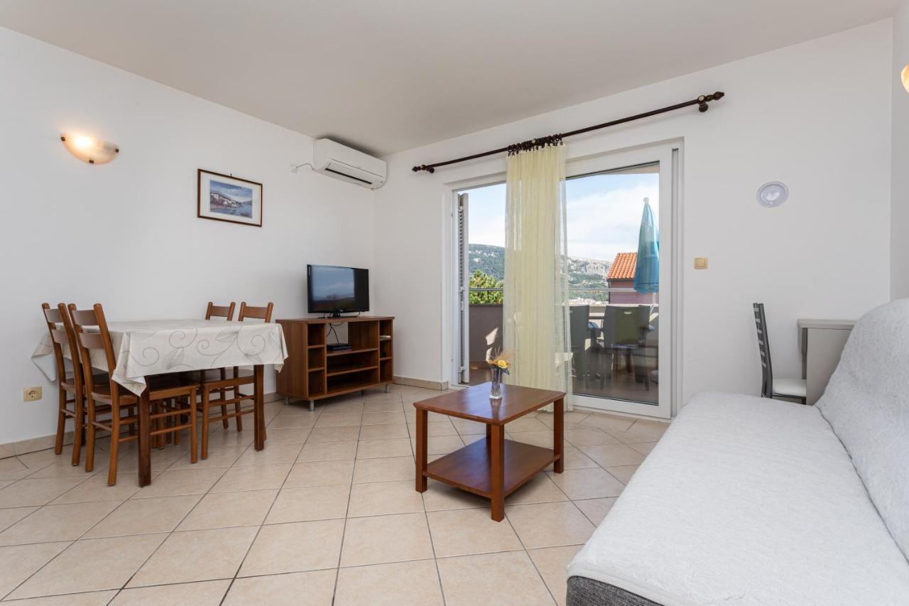 Apartments Crnekovic I Zarok Baška Exterior foto