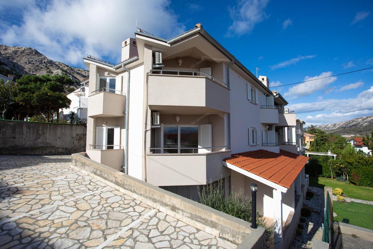 Apartments Crnekovic I Zarok Baška Exterior foto